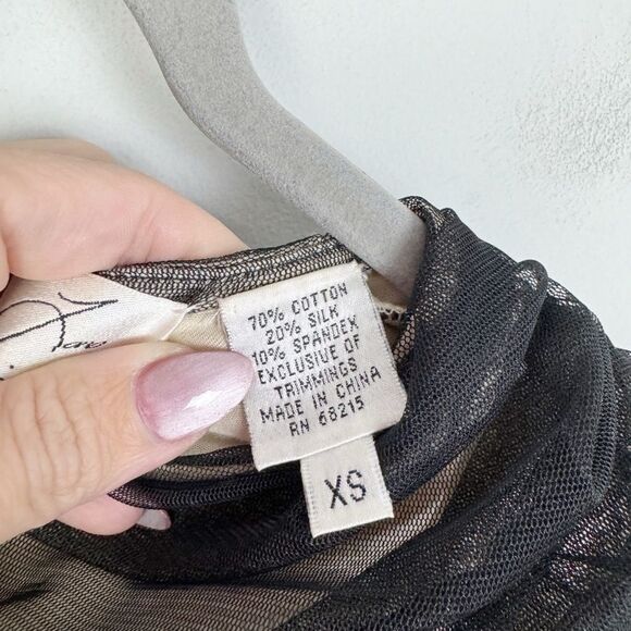 BYRON LARS BEAUTY MARK | Black & Nude Ruched 3/4 Sleeve Top Women’s Size X-Small - Picture 7 of 9